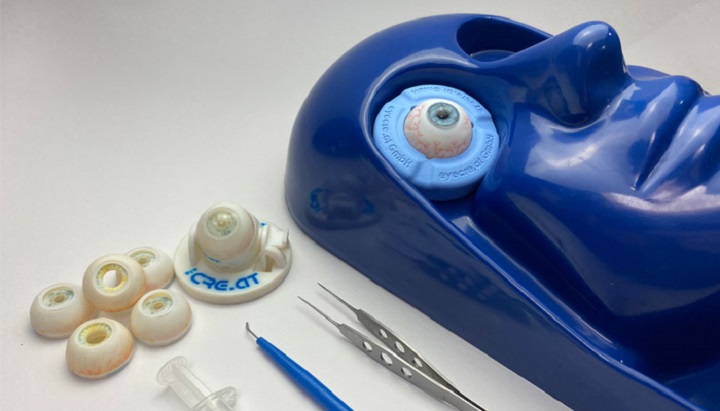 Addion مدل جراحی فرا واقع گرایانه ی چشم طراحی می کند